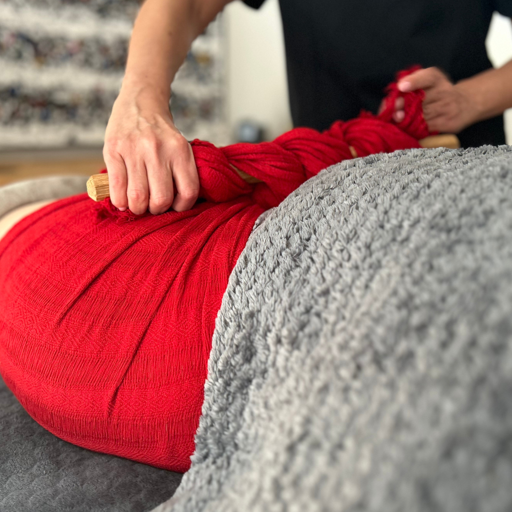 Massage postnatal avec resserrage du bassin